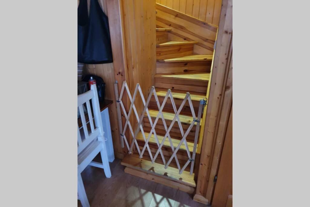 Cabana De Madera Especial Y Acogedora Cardenete エクステリア 写真