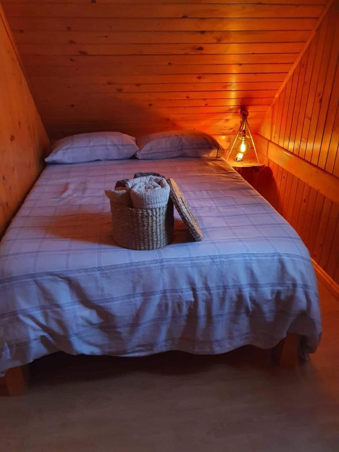 Cabana De Madera Especial Y Acogedora Cardenete エクステリア 写真
