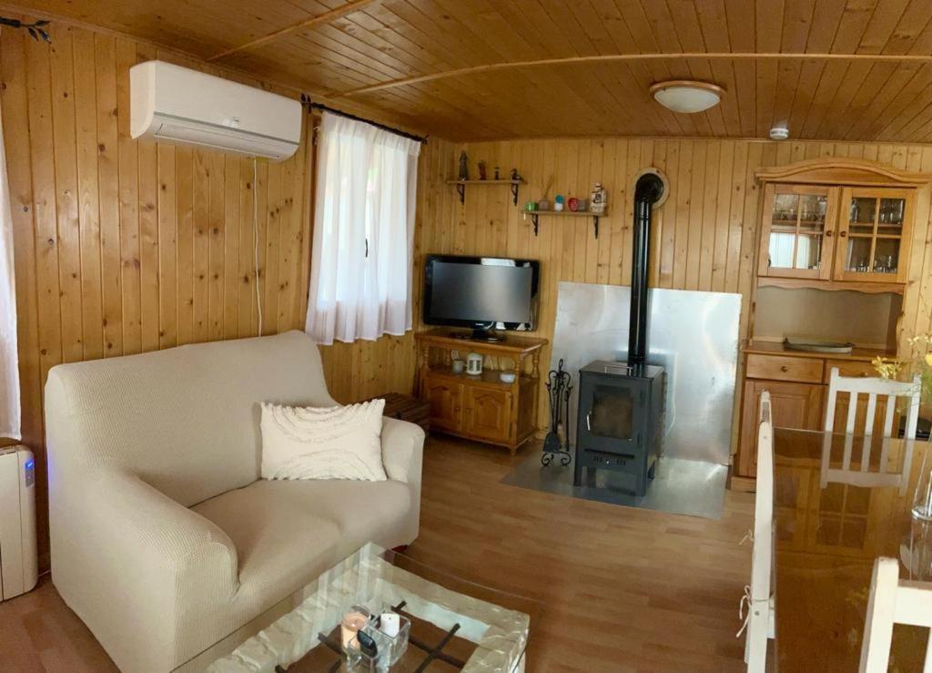 Cabana De Madera Especial Y Acogedora Cardenete エクステリア 写真