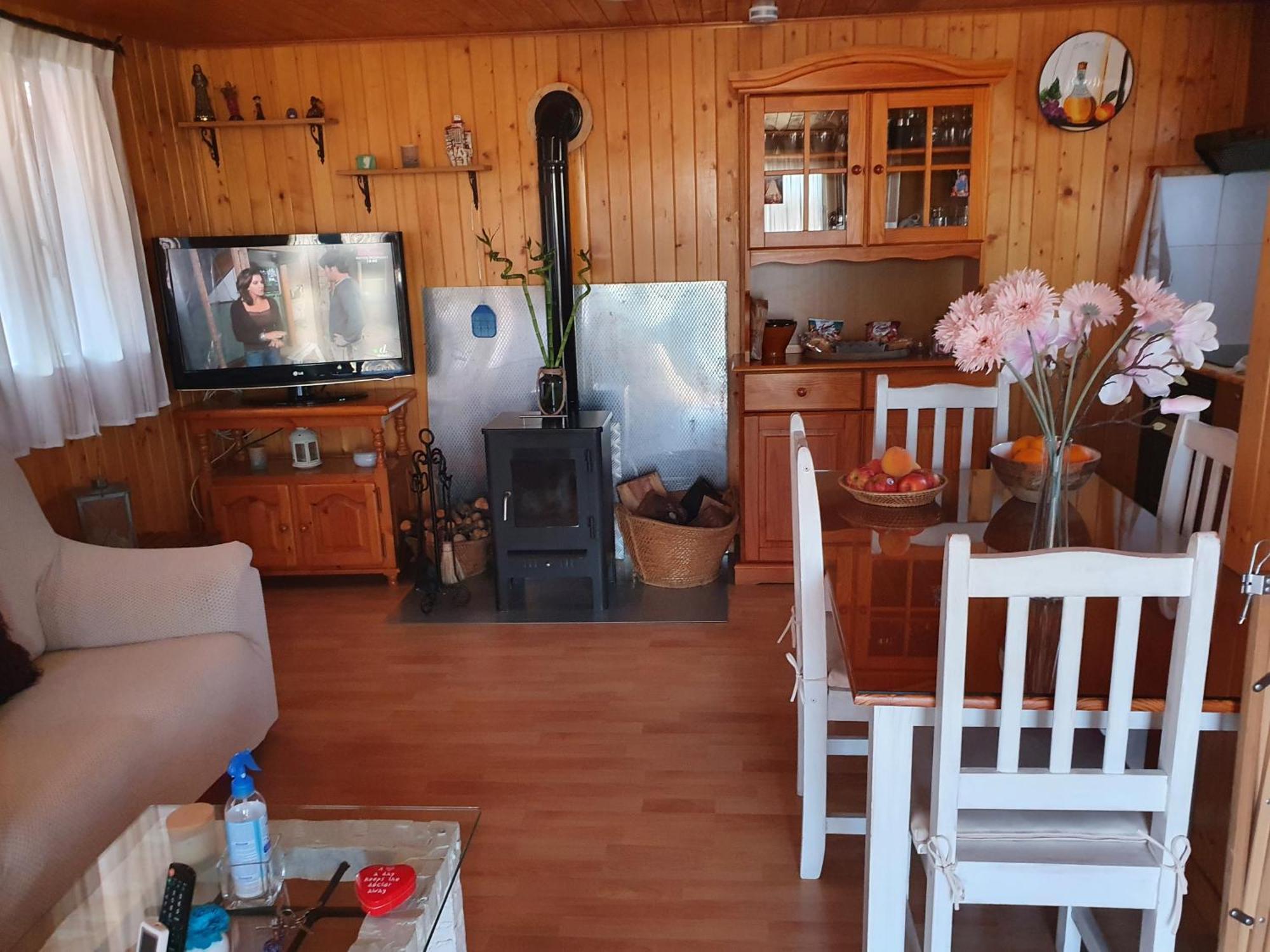 Cabana De Madera Especial Y Acogedora Cardenete エクステリア 写真